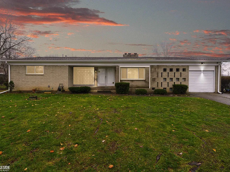 107 Bloomfield Blvd