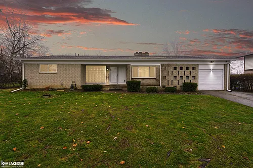107 Bloomfield Blvd Photo 1