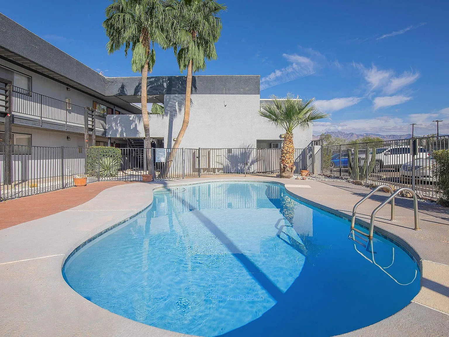 AZ Commons — Photo 3
