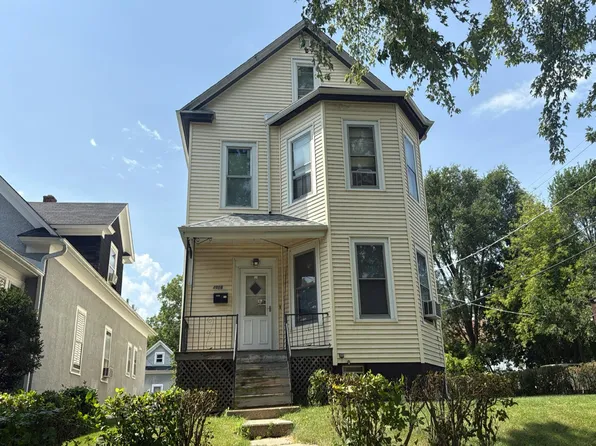 1016 Lenox Ave, North Chicago, IL 60064