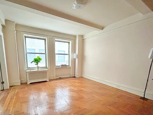 240 West 98th Street image 3 of 12