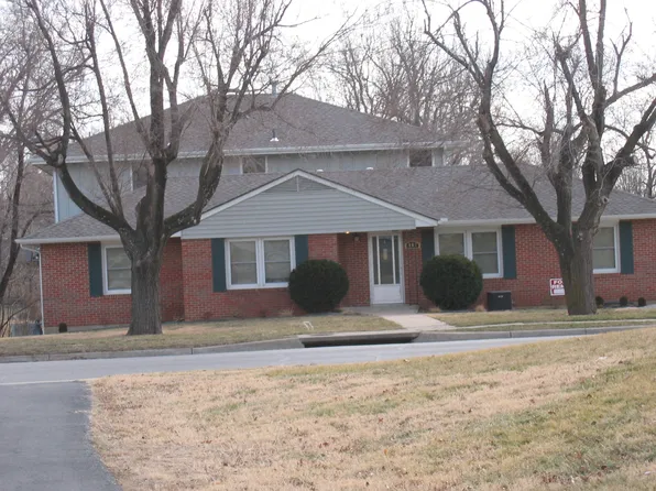 908 Cedar St #D, Pleasant Hill, MO 64080