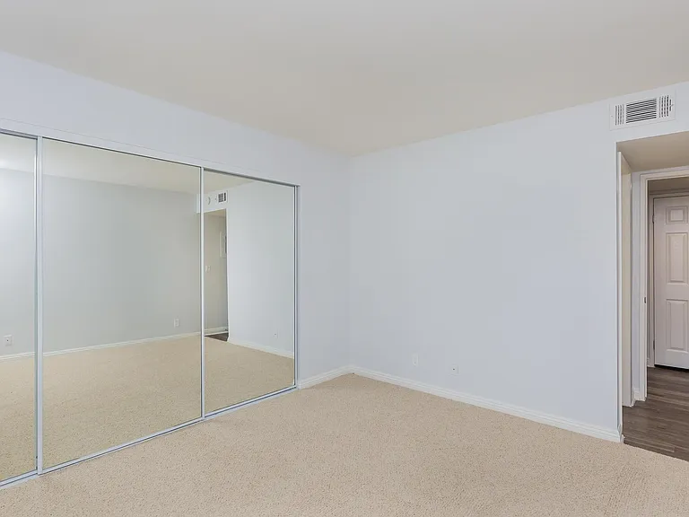 Park Centre Apartment Homes — Photo 40