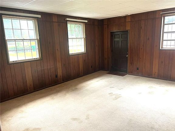 5th image of 2215 Marann Dr