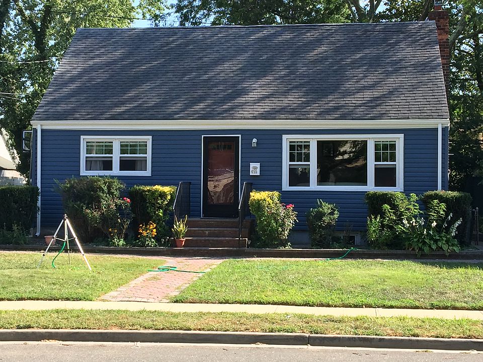 1st image of 455 Mary Ann Ln