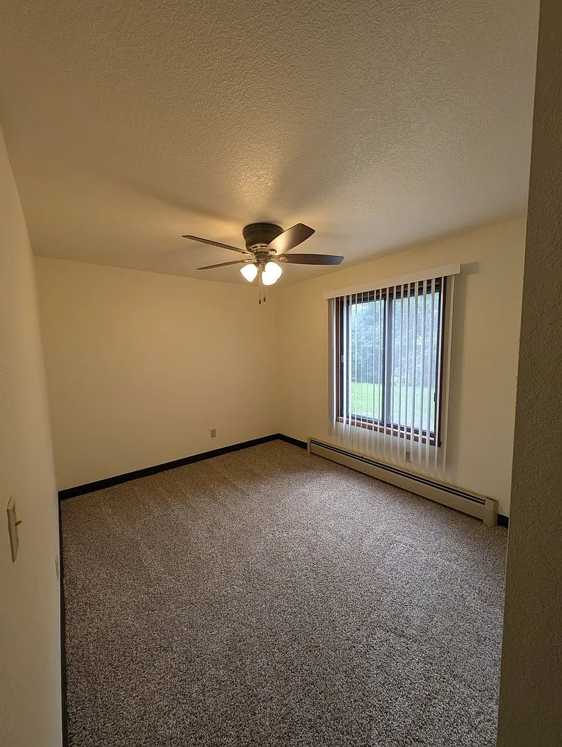 Fox River Bluff — Photo 2