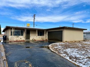 38871 Foxholm Dr, Palmdale, CA 93551