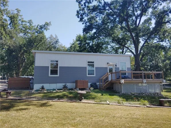 82 N Linn Valley Dr, Linn Valley, KS 66040