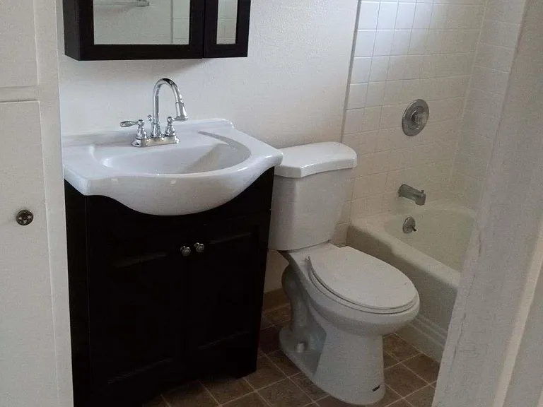 Pacific Village Apartments — Photo 10