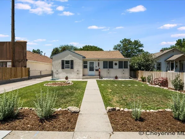 2518 W C St, Torrington, WY 82240