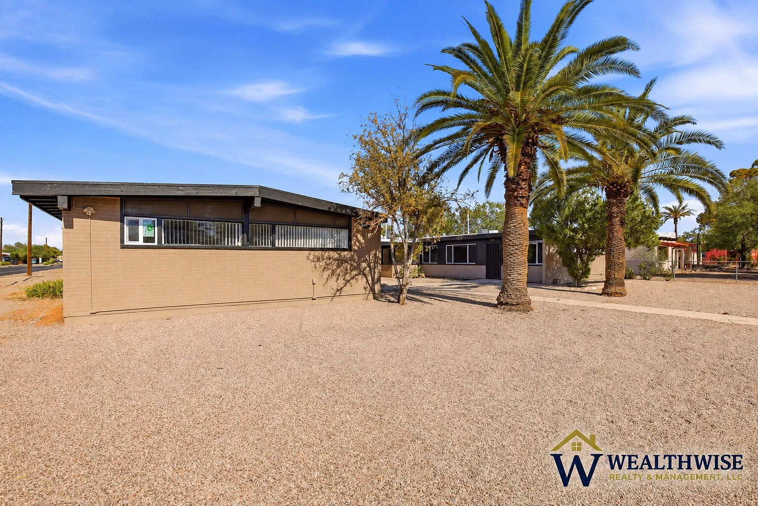 2 bed, 1.0 bath, 851 sqft, $1,195 — Photo 3