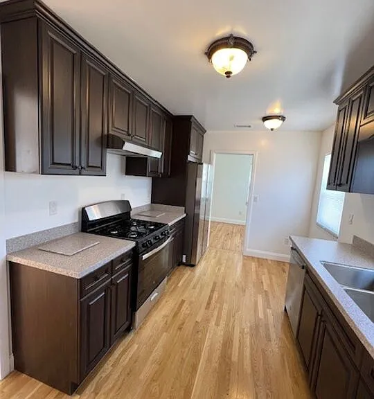 15605 S Berendo Ave — Photo 25