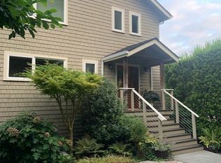 7117 Beach Dr SW, Seattle, WA 98136
