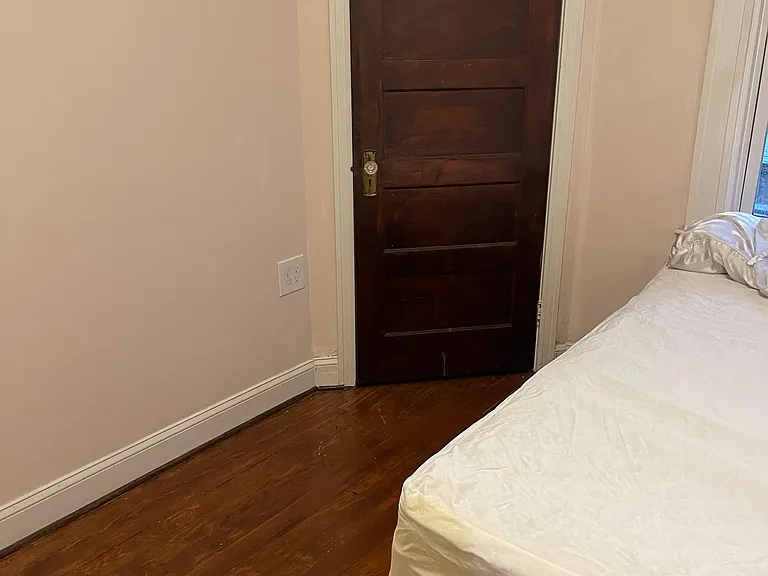 middle room