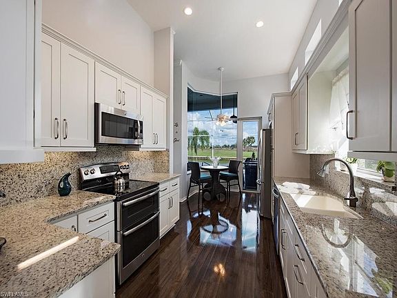4th image of 19527 Silver Oak Dr
