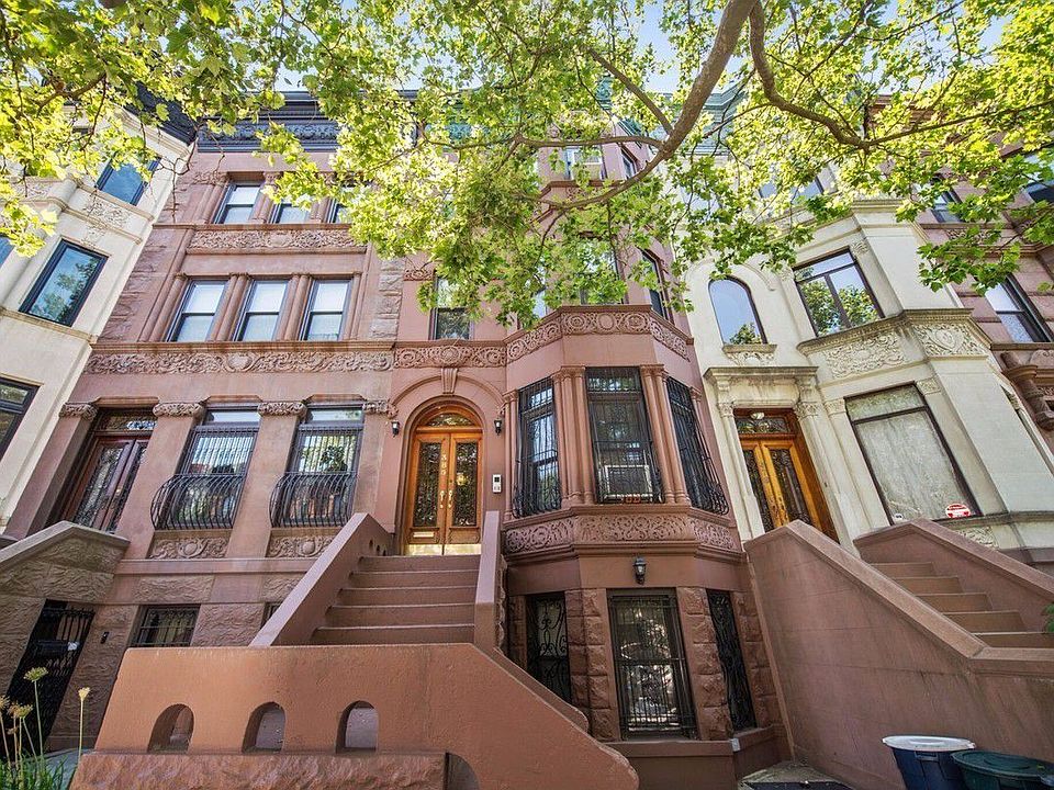 1st image of 380 Sterling Pl