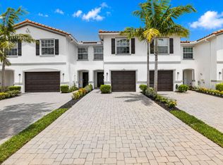 6762 Broadwater Ln, Lake Worth, FL 33467