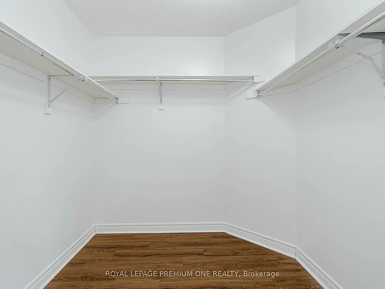 48 Devonwood Dr — Photo 29