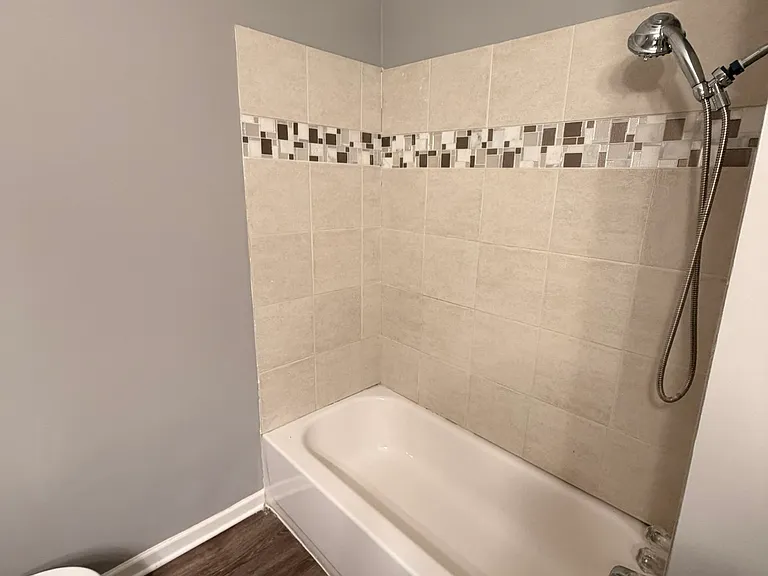 2516 Upper Dr — Photo 12