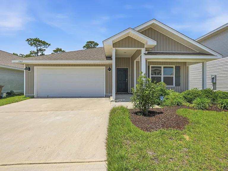 5367 Peach Dr — Photo 2