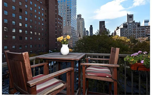 Rented by Keller Williams NYC | media 13