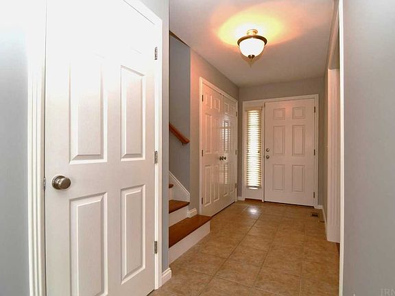 4th image of 6235 Flagstone Dr