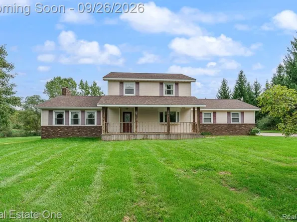 11095 Hogan Rd, Gaines, MI 48436