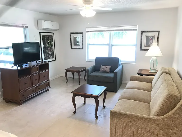 122-3700 Haines Rd N #1 — Photo 10