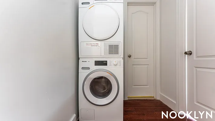 Rented by Nooklyn NYC LLC | media 30