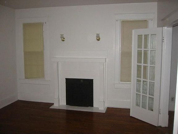 4th image of 1613 Spratley St