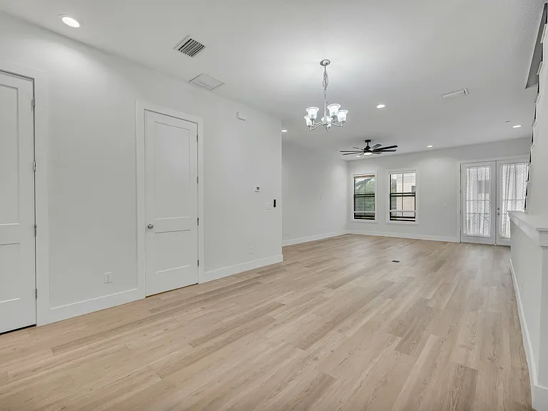 62 W Jersey St #13 — Photo 19