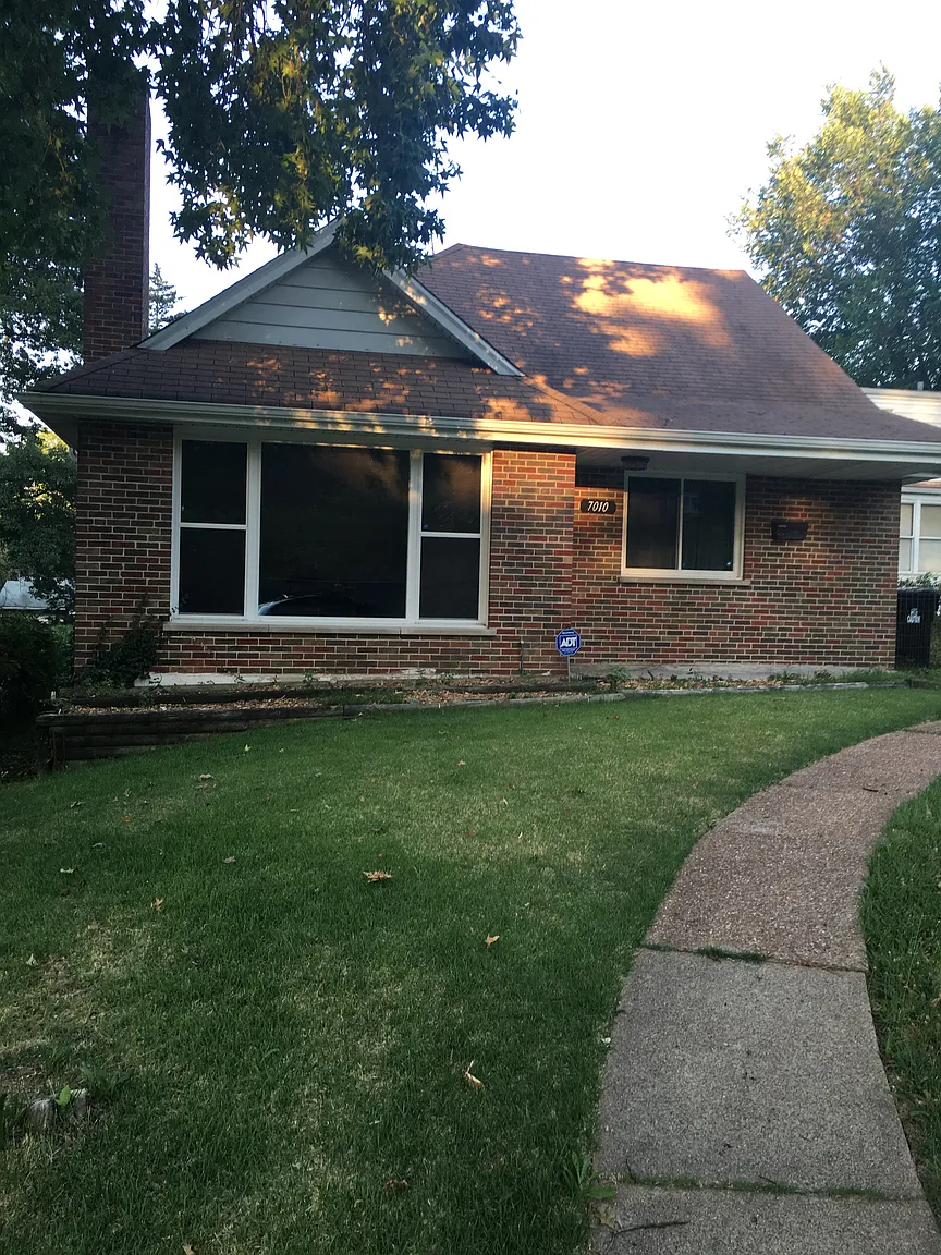 7010 Dover Ct photo 1