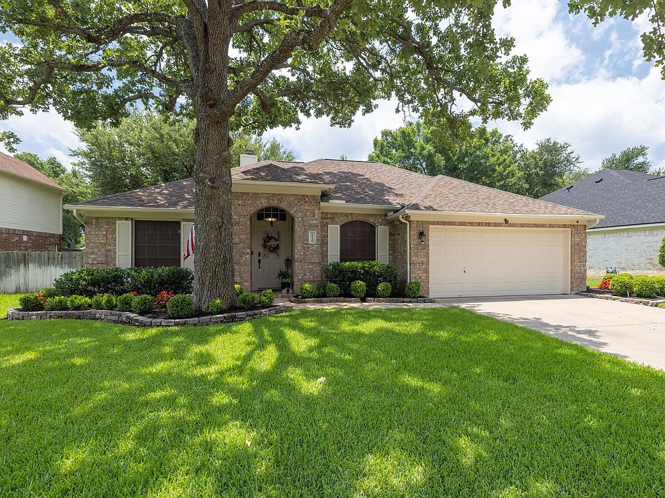 1st image of 2015 Plantation Dr