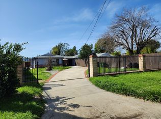 7543 Enfield Ave, Reseda, CA 91335