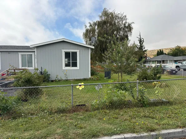 236 14th Ave SW, Ephrata, WA 98823