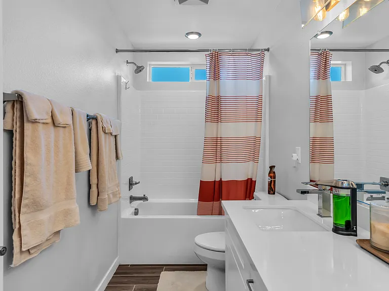 12523 Sylvanus Dr — Photo 20