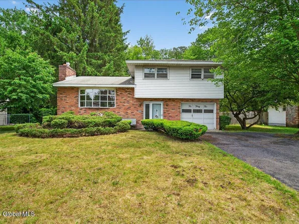 1032 St Jude Drive, Schenectady, NY 12303