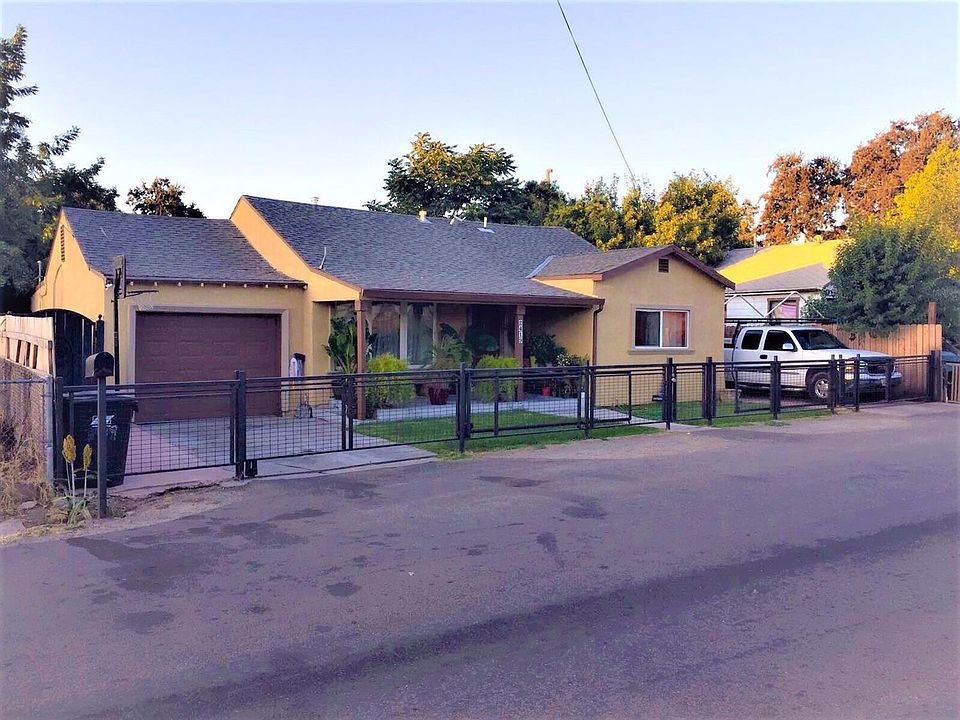 1st image of 2419 Mistletoe Ave