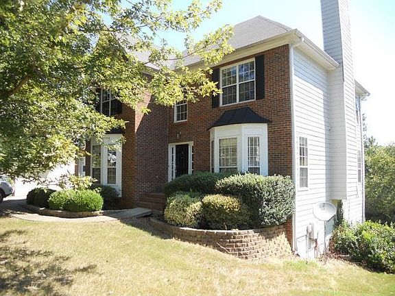 2nd image of 685 Winding River Dr