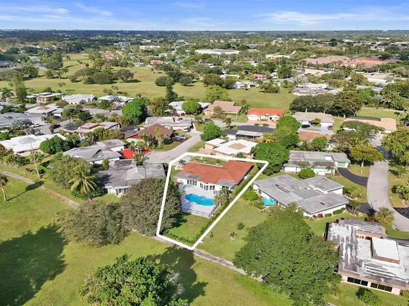 5903 Breadfruit Circle, Tamarac, FL 33319