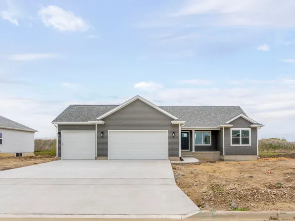 1715 Dalton St, Jesup, IA 50648