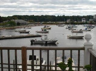 2B Peele House Sq, Manchester By the Sea, MA 01944
