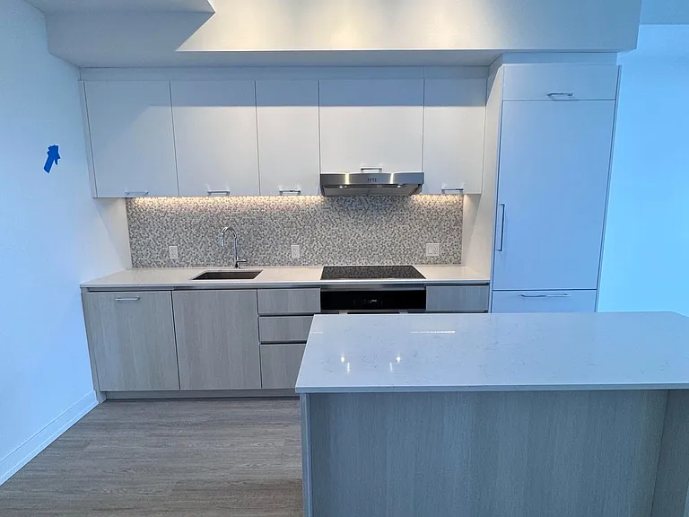8188 Yonge St #617 — Photo 11
