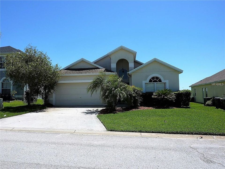 2nd image of 1015 Corvina Dr