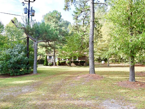 4th image of 121 Surry Dr