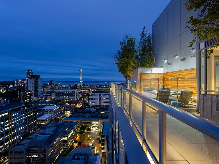 Ascent South Lake Union Community Lounge