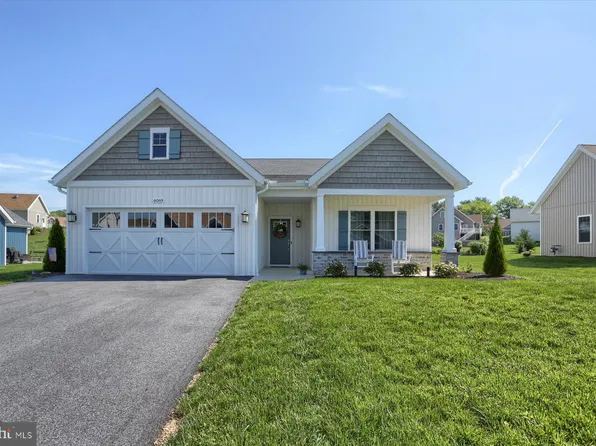 6069 Hot Springs Ct, Fayetteville, PA 17222
