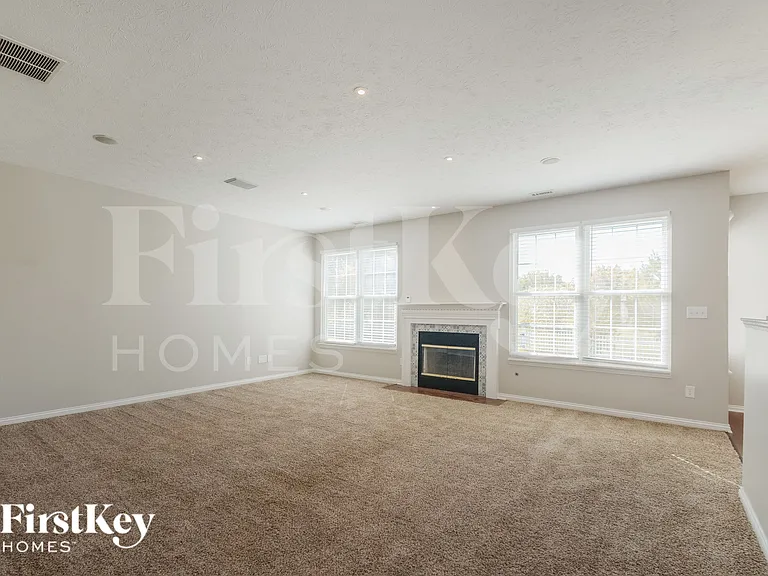 10871 Monarch Springs Ct — Photo 2