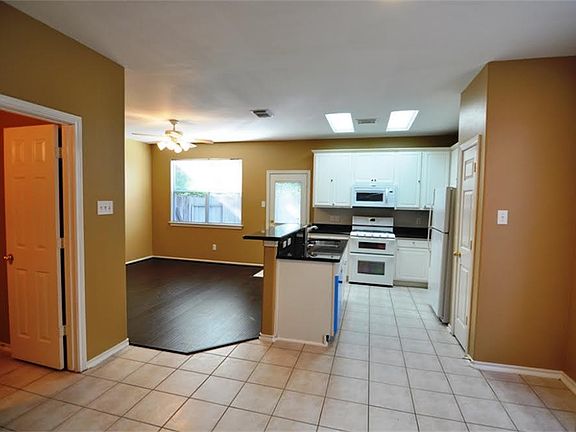 2nd image of 2938 Loganberry Park Ln