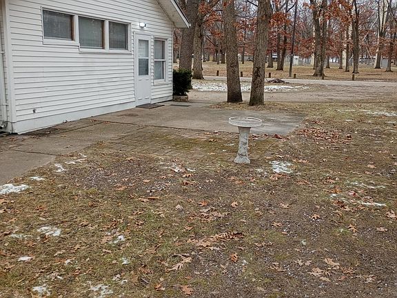 4th image of 1650 Cedar St